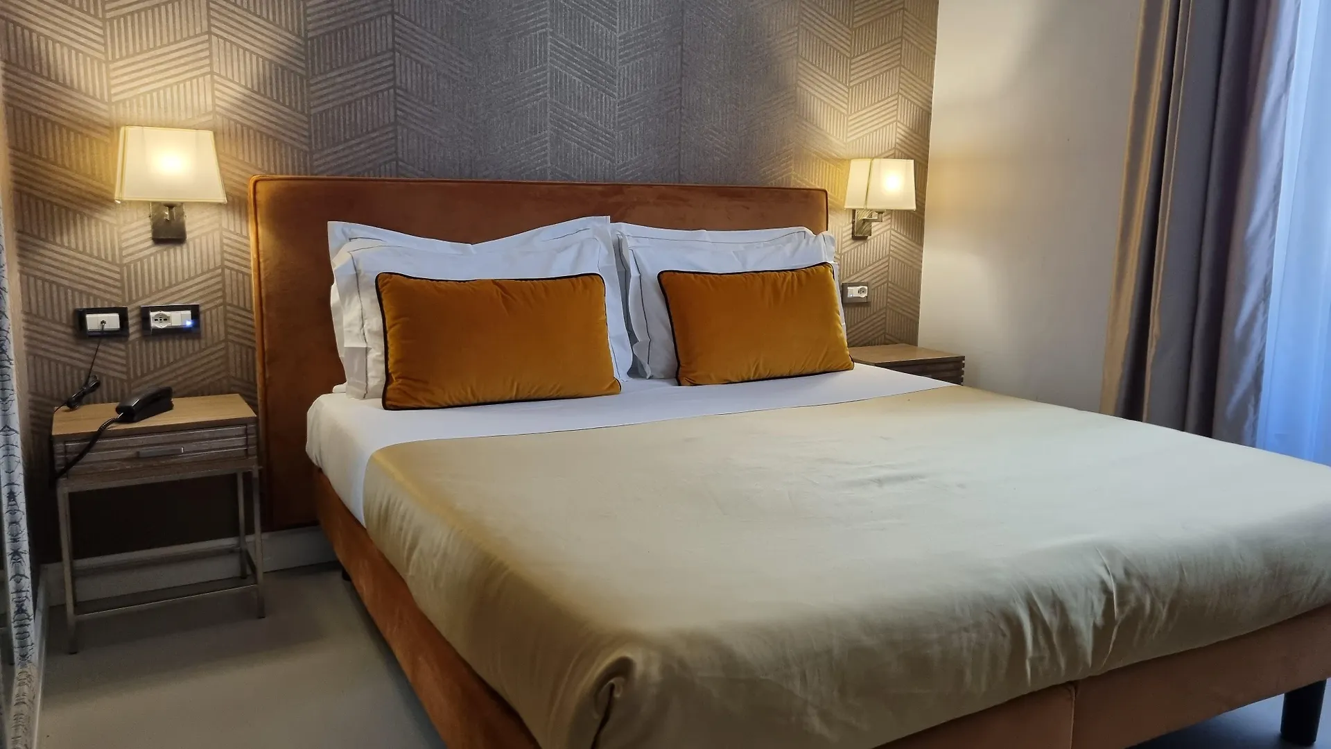Hotel Maxim Axial Флоренция