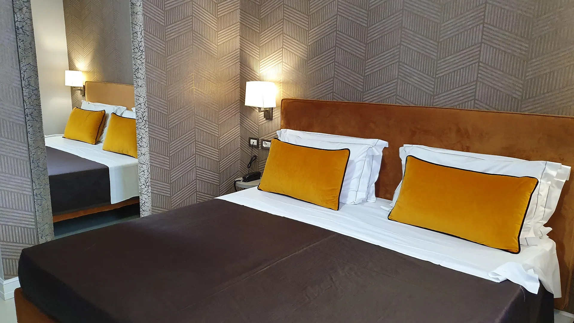 Hotel Maxim Axial Флоренция
