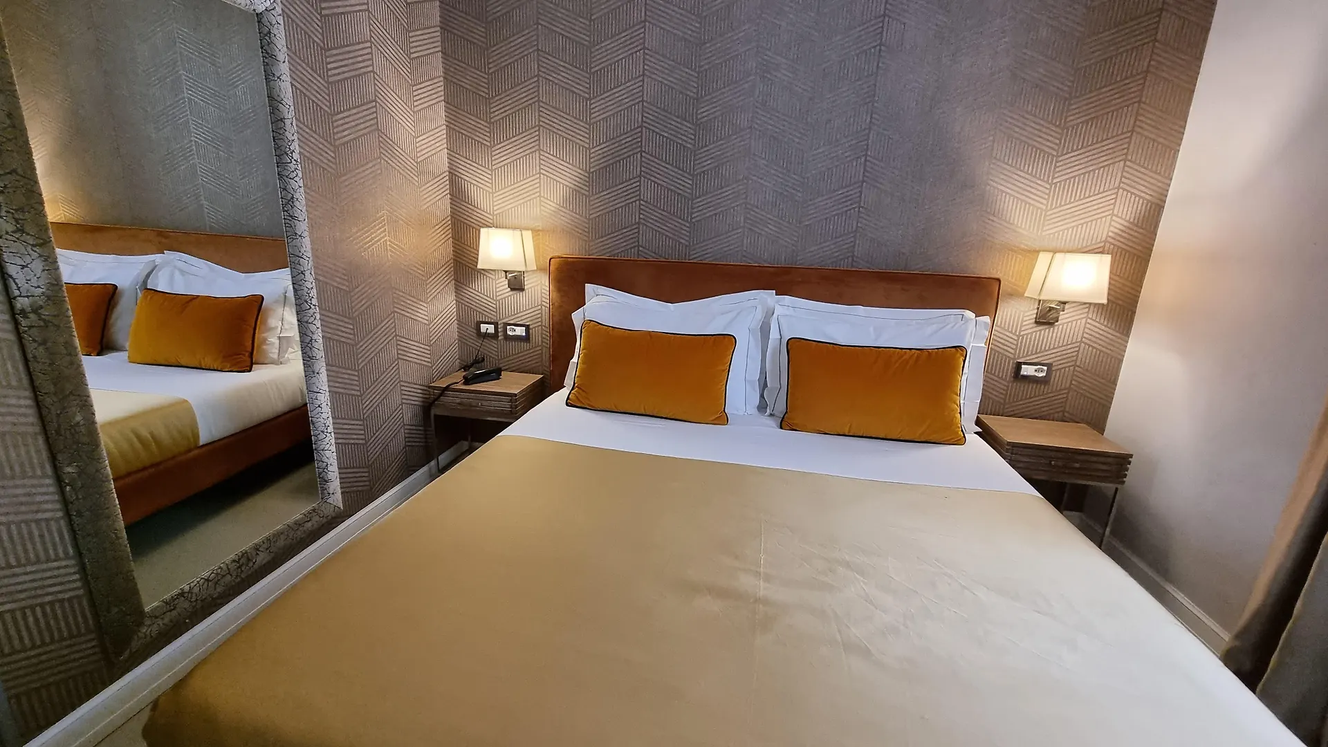 Hotel Maxim Axial Флоренция