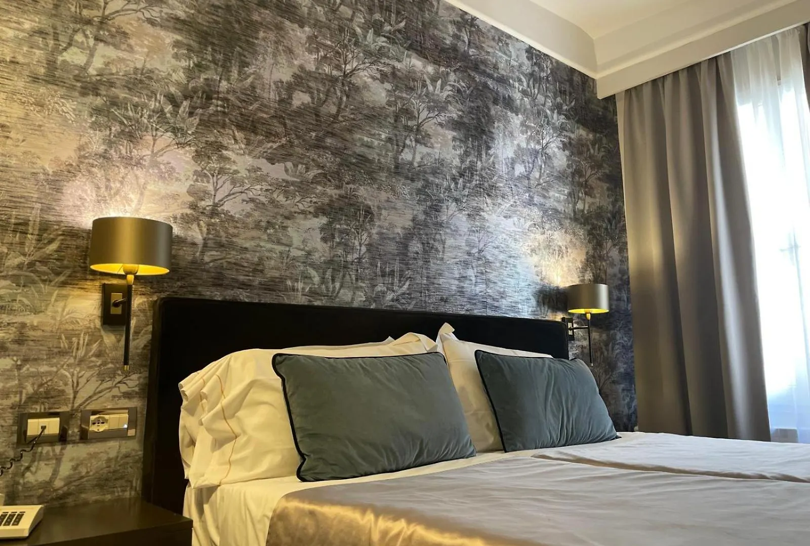 Hotel Maxim Axial Флоренция
